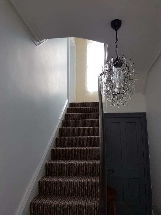 Main Street House Apartment พอร์ตรัช ภายนอก รูปภาพ